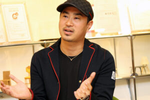 麻生裕久 顔 画像①